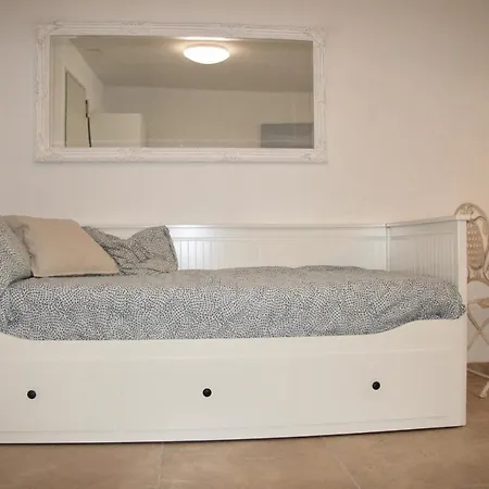 Διαμέρισμα Studio Nettuno *